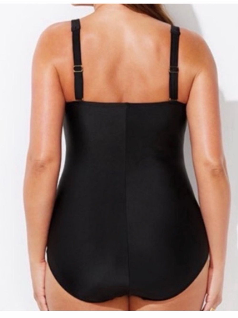 New Classic Black Sweetheart
Twist One Piece Swimsuit
Swimsuits For All size 18 - Picture 2 of 5